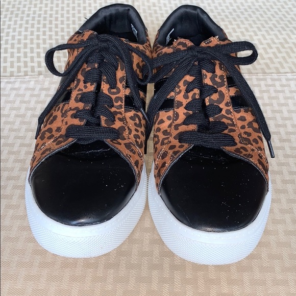 TIME and TRU Walmart Black & Leopard Sneakers - Picture 2 of 16